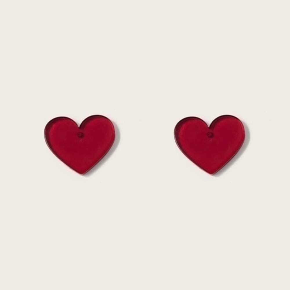3/$30 ❤️ Acrylic Heart Stud Earrings